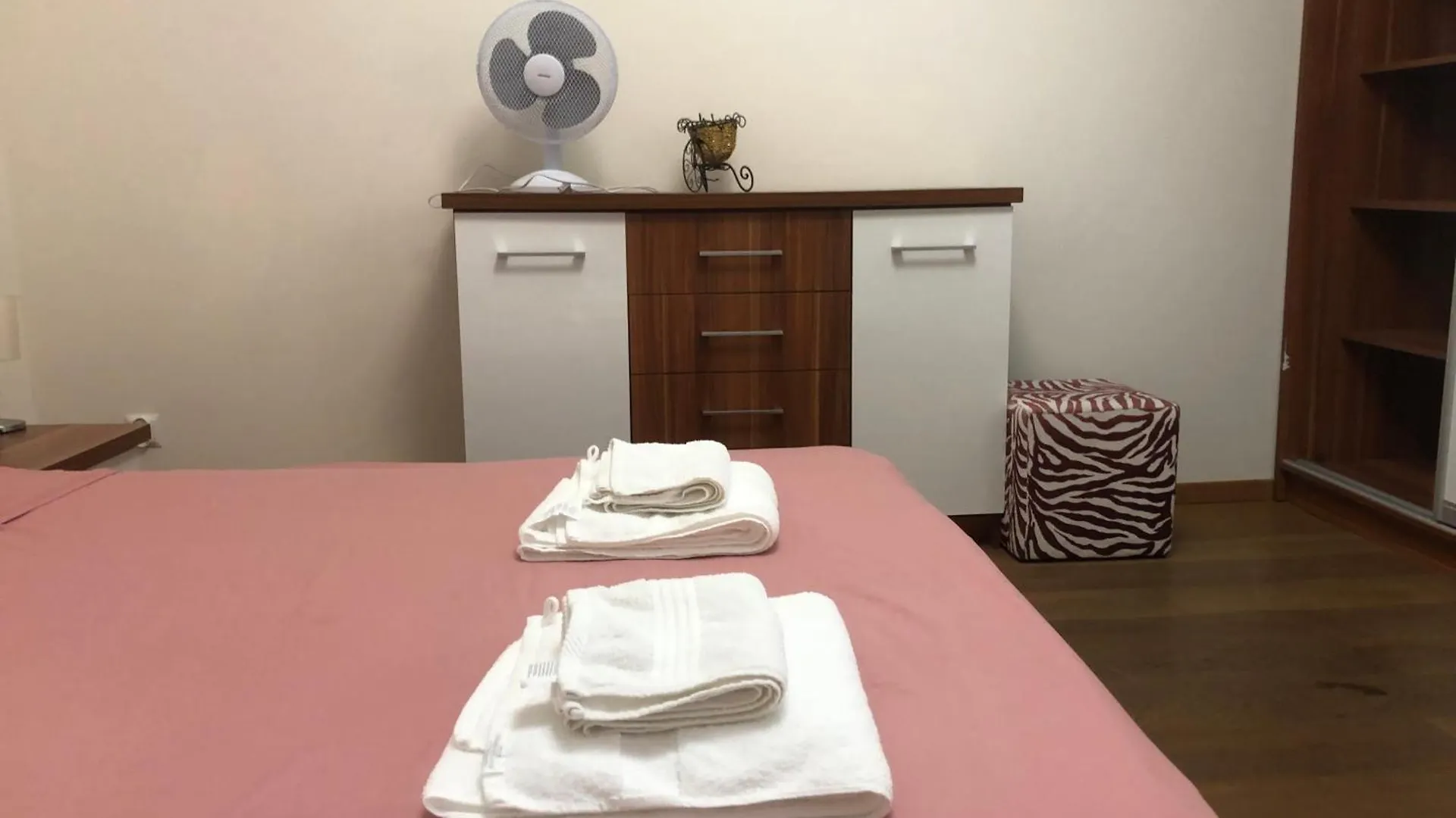 Deluxe Apartment In The Centre Of Florence Italy
